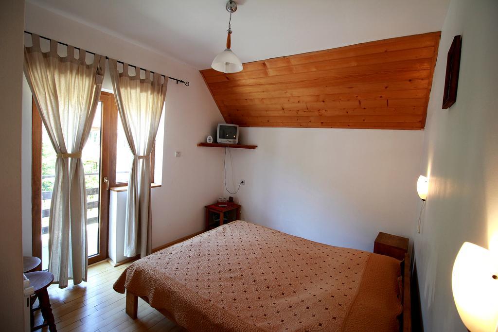 Vila Sucu Hotel Poiana Marului  Room photo